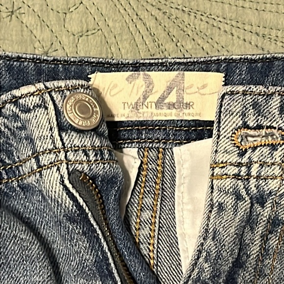 Free People We The Free 24 Denim Pocket / Zipper Skirt - Size 24 US - Picture 8 of 16